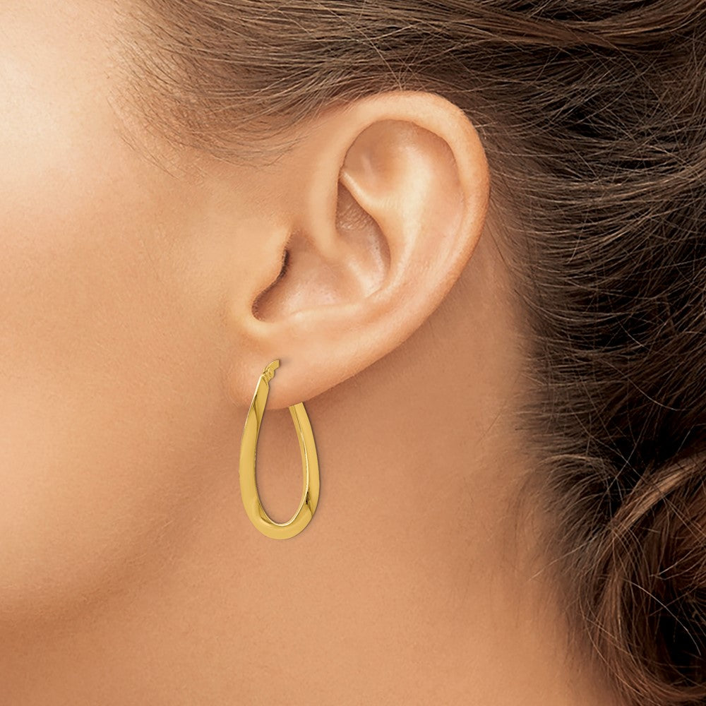 14k Yellow Gold Polished Oval Hoop Earrings