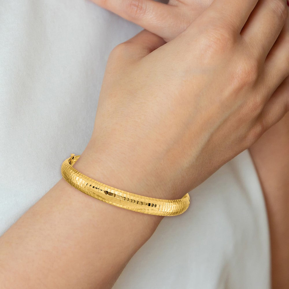 14k Yellow Gold 5/16 Polished Fancy Hammered 8.75mm Hinged Oval Bangle Bracelet