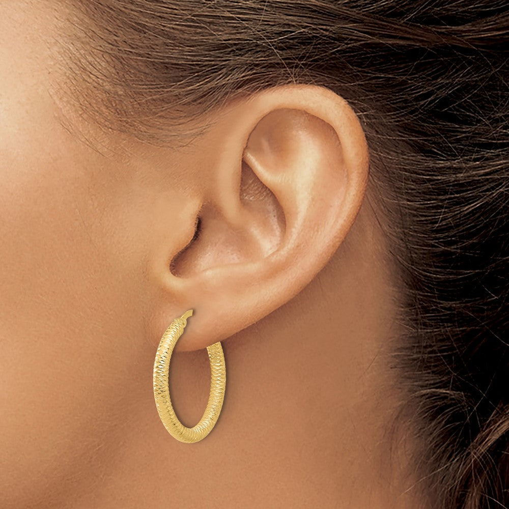 14k Yellow Gold Diamond-Cut Round Hoop Earrings
