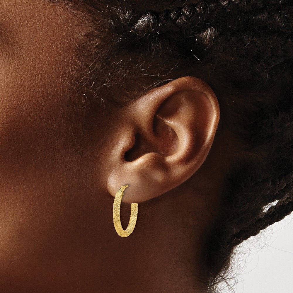 14k Yellow Gold Polished and Textured Oval Hoop Earrings