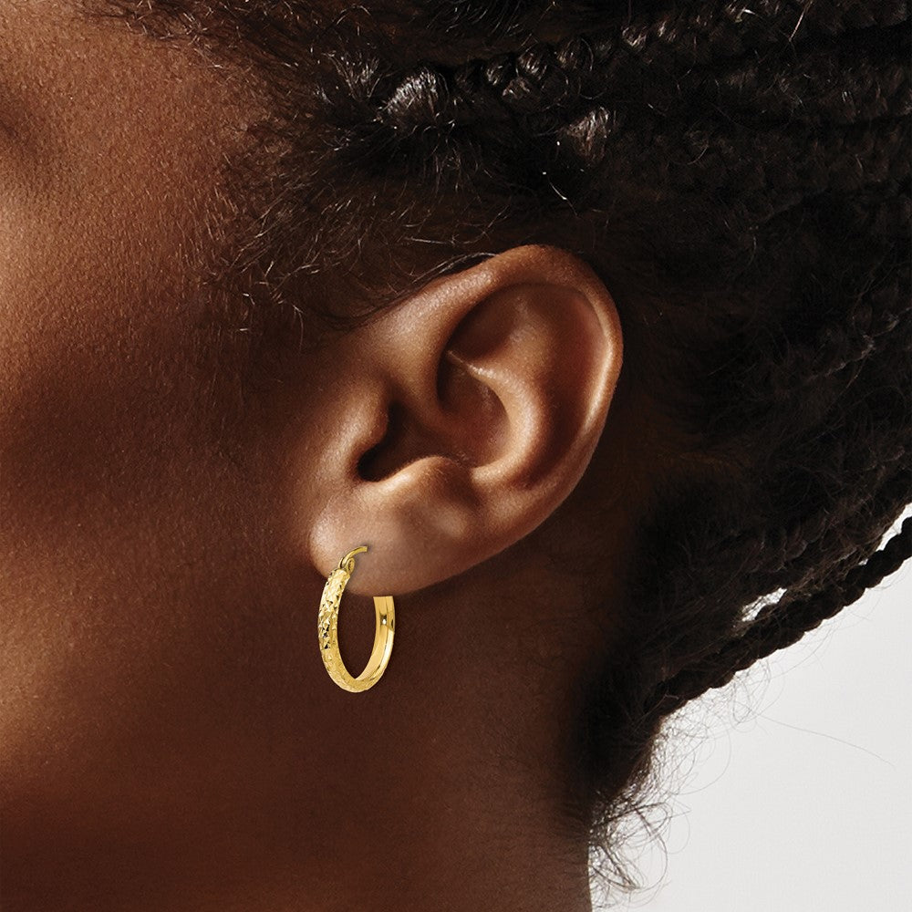 14k Yellow Gold Diamond-Cut 2.8x18mm Hollow Hoop Earrings