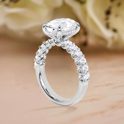 3.65 Ct Oval Cut Lab Grown Diamond Engagement Ring 14K Gold Clarity VS1 Color  E-F