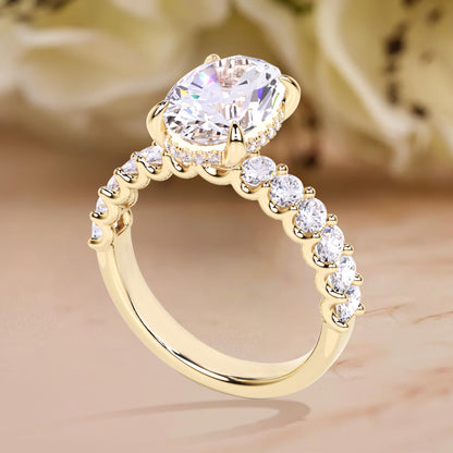 4.25 Ct Oval Cut Lab Grown Diamond Engagement Ring 14K Gold Clarity VS1 Color  E-F