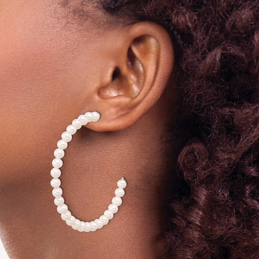 Sterling Silver Rhodium-plated 4-5mm White Semi-Round Cultured Pearl C-Hoop Earrings