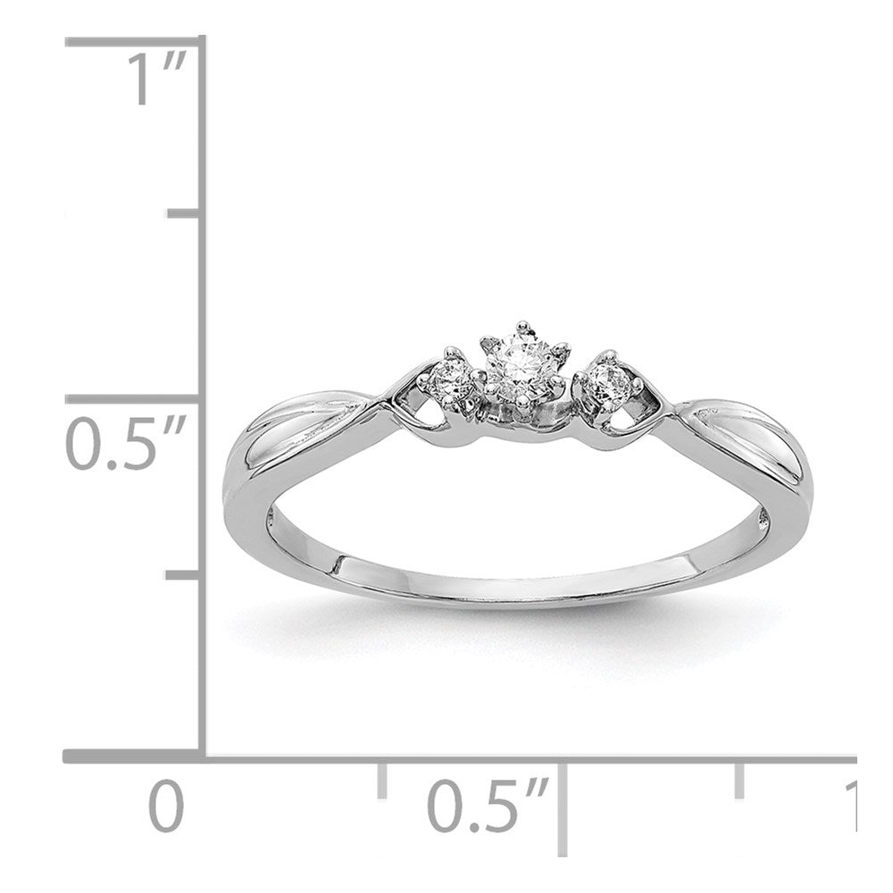 14k White Gold 3-stone 1/10 Ct Diamond Ring Size 7