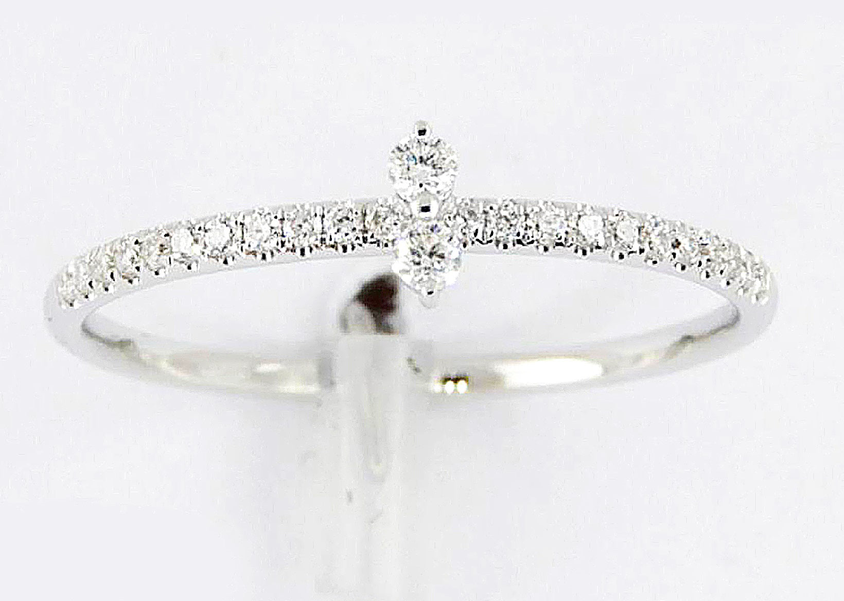 Diamond2Deal 14k White Gold 0.11ct Round Cut Diamond Wedding Band Ring for Women